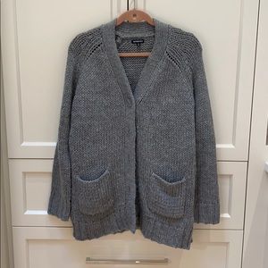 Cardigan sweater